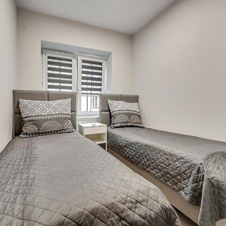 Central Platinum Apartments 22 Рибник Екстер'єр фото